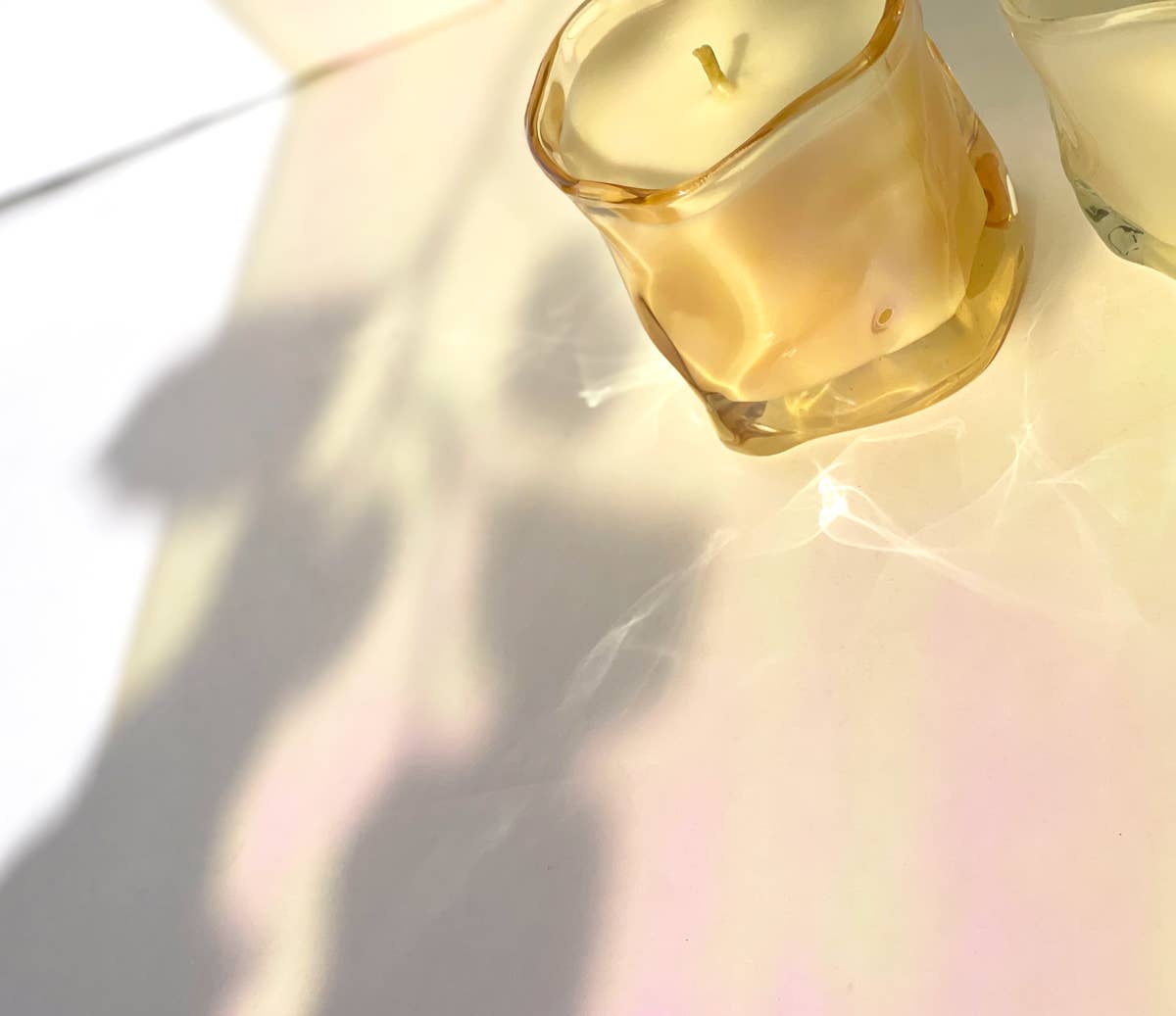 Choice Blooms - 7.2oz. No. 3 Moss + Amber Candle