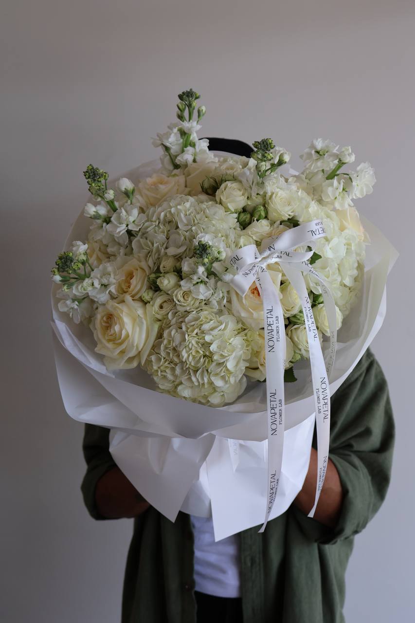 Ivory Dreams Hand-Tied Bouquet