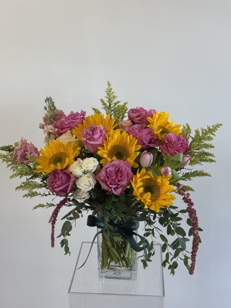 Golden Garden™ Bouquet – Luxury Sunflower, Roses & Seasonal Flower Arrangement